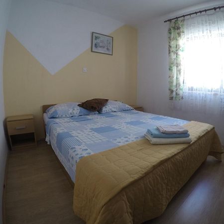 Peach Apartment'S Repic Bibinje Zewnętrze zdjęcie