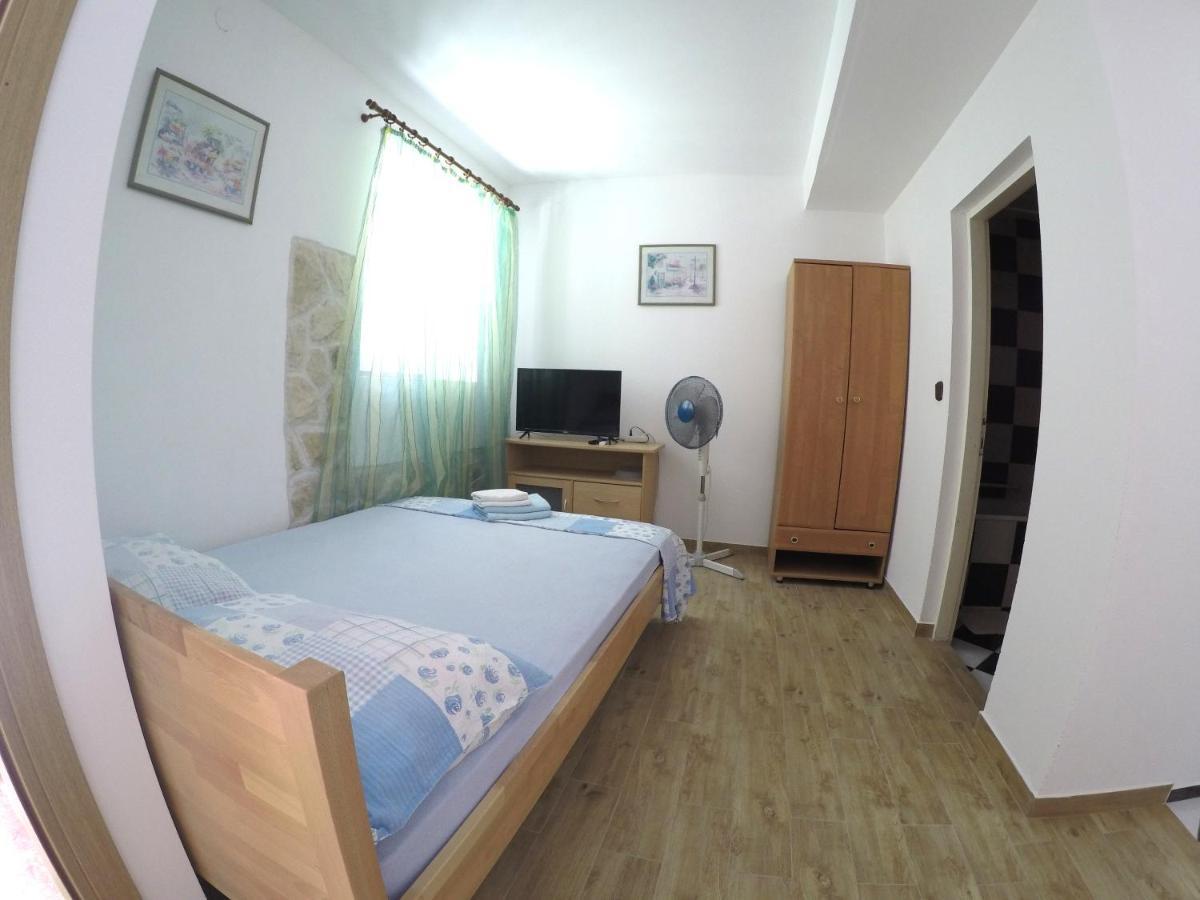 Peach Apartment'S Repic Bibinje Zewnętrze zdjęcie