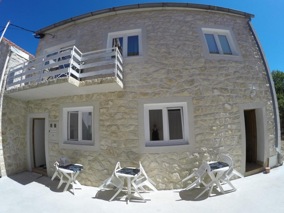 Peach Apartment'S Repic Bibinje Zewnętrze zdjęcie