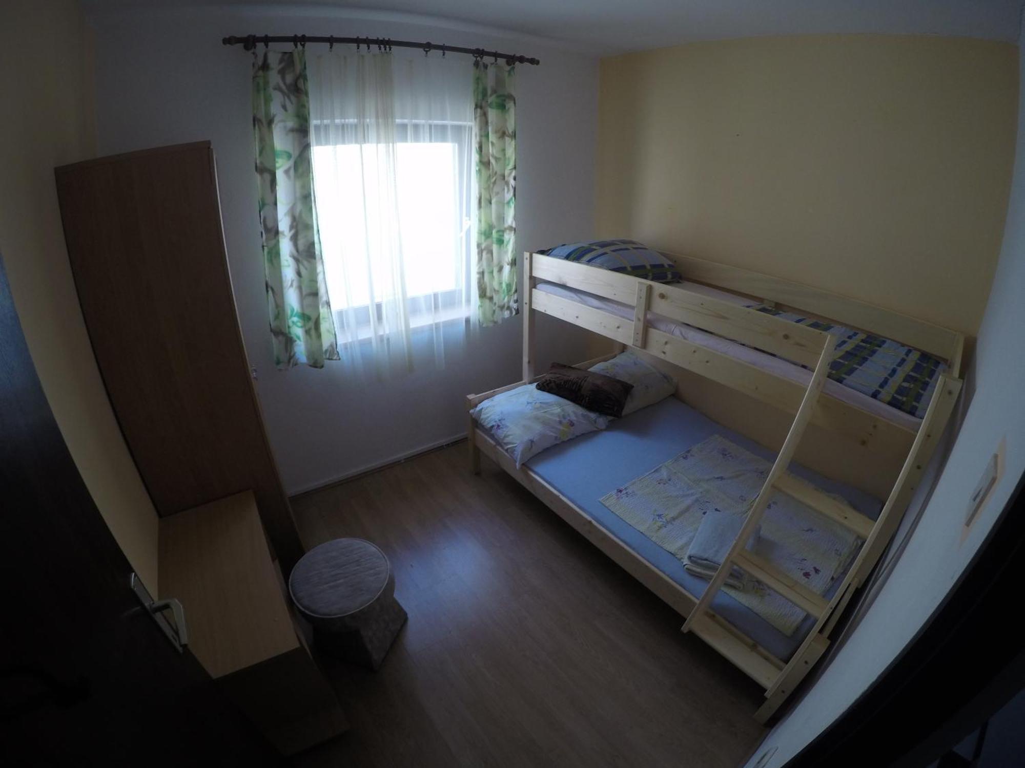 Peach Apartment'S Repic Bibinje Zewnętrze zdjęcie